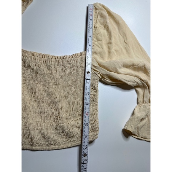 Dress Forum Ribbed Square Neck 3/4 Sleeves Top - Picture 9 of 9